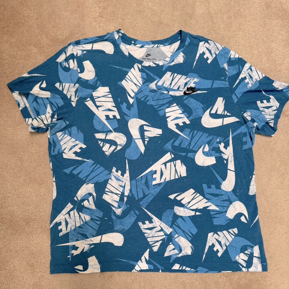 Nike Men's XXL crew neck T-shirt blue white Futura pattern short sleeve cotton